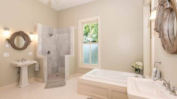 Astuces Incontournables pour Transformer votre Salle de Bain sans Vous Ruiner