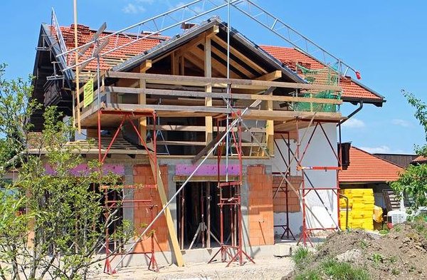 5 Conseils Incontournables pour une Rénovation Durable de votre Habitat