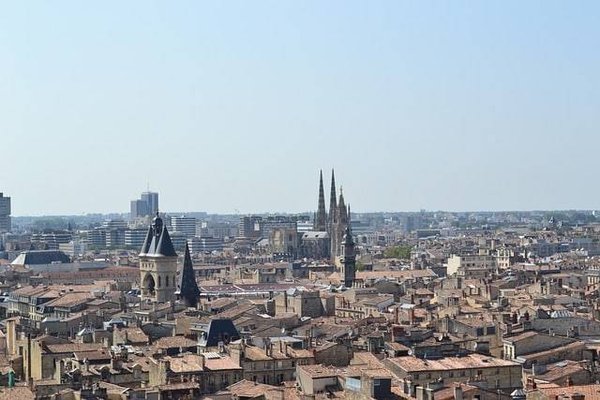 Trouvez votre prochain chez-vous : Comment une agence immo à Bordeaux peut simplifier votre recherche de location