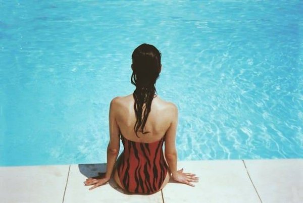 Réussir la rénovation de votre piscine carrelée