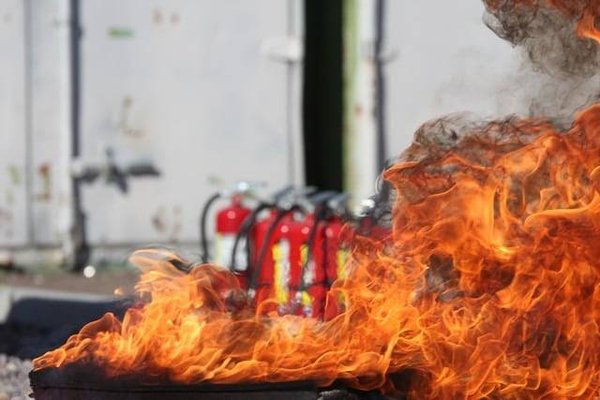 Les Fondamentaux de l'Expertise en Sécurité Incendie: Protégez votre Entreprise des Risques